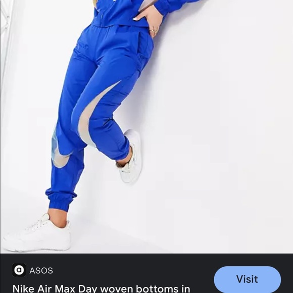 Nike set top small bottom med - Picture 2 of 2